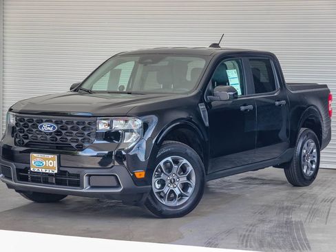 Certified 2025 Ford Maverick XLT w/ XLT Luxury Package FWD image 1
