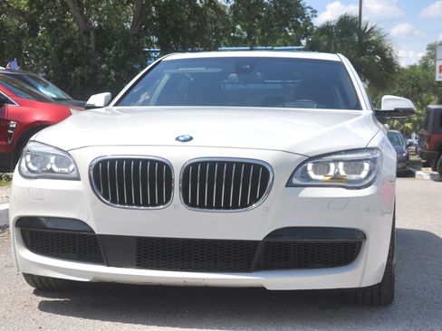 Used 2015 BMW 750Li RWD image 12