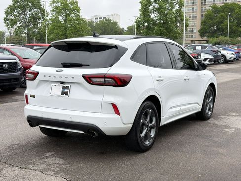 Used 2023 Ford Escape ST-Line w/ Tech Pack #1 FWD image 9