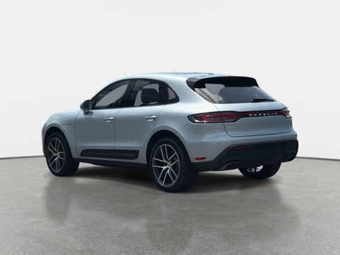 Used 2024 Porsche Macan AWD/4WD image 4