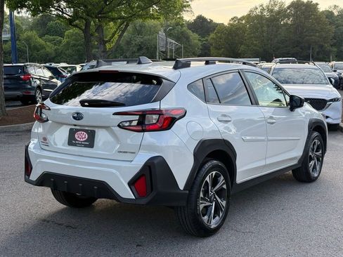 Used 2024 Subaru Crosstrek 2.0i Premium AWD/4WD image 8