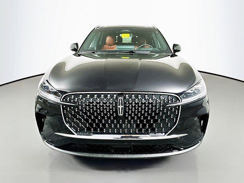 New 2025 Lincoln Aviator Reserve w/ Luxury Package image 2