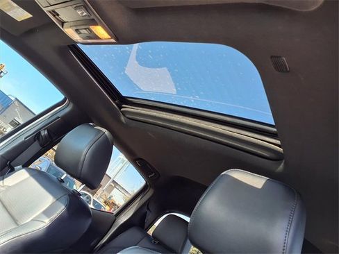 Used 2021 Toyota Tacoma TRD Sport image 8