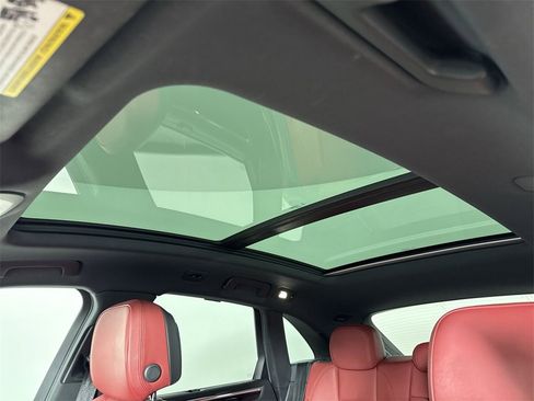 Certified 2021 Porsche Macan S image 42