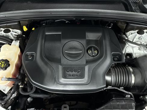 Used 2021 Jeep Grand Cherokee L Overland w/ Luxury Tech Group IV image 12