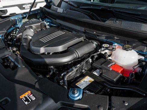 New 2026 Chevrolet Traverse LT w/ Midnight/Sport Edition image 7