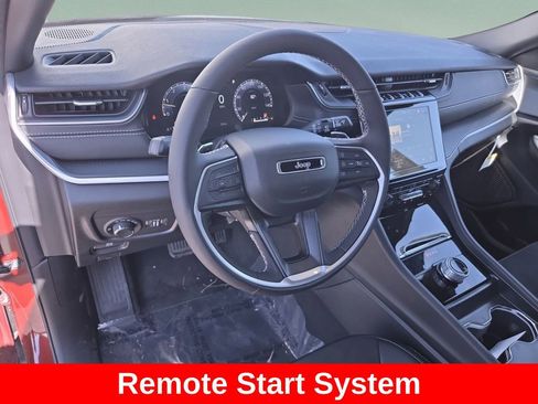 New 2025 Jeep Grand Cherokee L Altitude RWD image 11