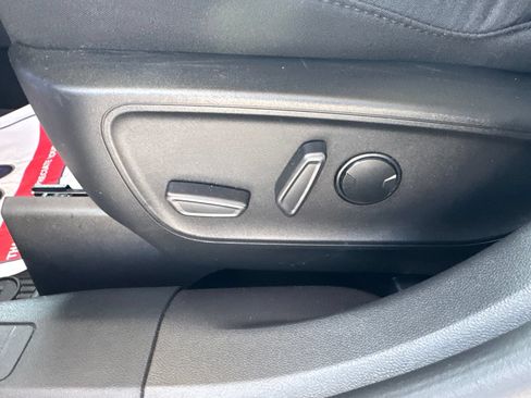 Certified 2023 Ford Escape Active AWD/4WD image 26