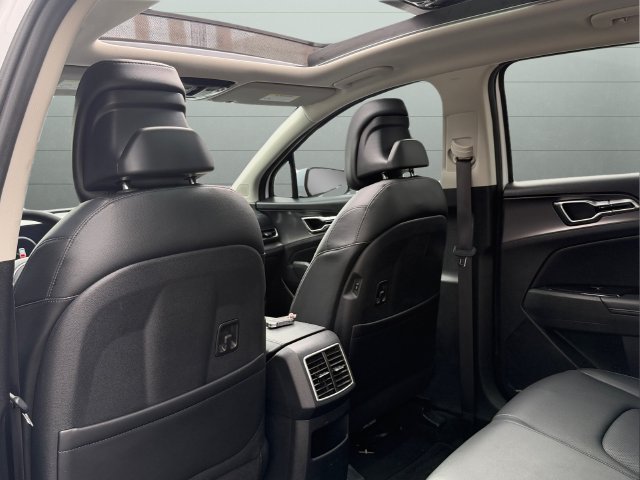 Used 2024 Kia Sportage SX FWD image 29