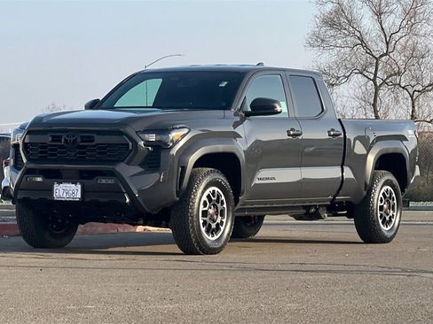 Certified 2026 Toyota Tacoma TRD Off-Road image 10