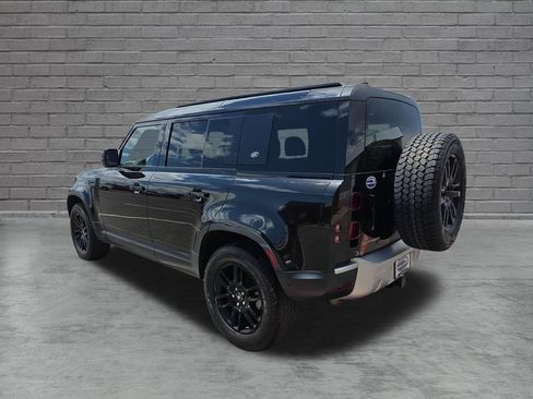 Used 2020 Land Rover Defender 110 S AWD/4WD image 4
