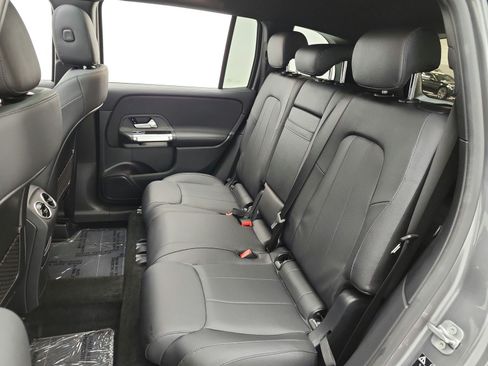 Used 2023 Mercedes-Benz GLB 250 image 13