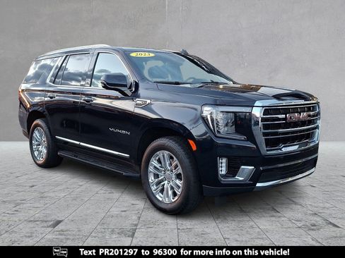 Used 2023 GMC Yukon SLT w/ SLT Luxury Package image 1