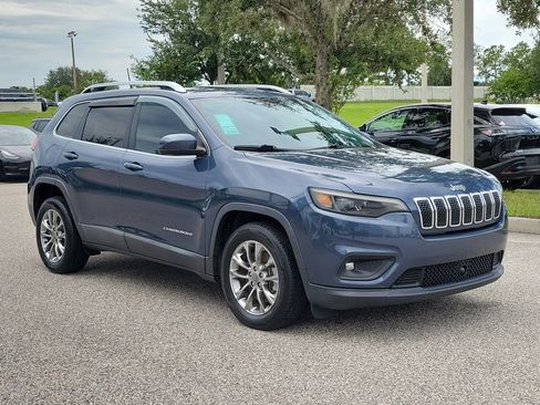 Used 2021 Jeep Cherokee Latitude Lux w/ Sun & Sound Group FWD image 3