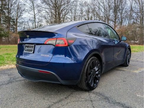 Used 2023 Tesla Model Y Performance AWD/4WD image 5