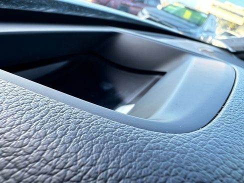 Used 2020 Genesis G80 3.3T Sport RWD image 33