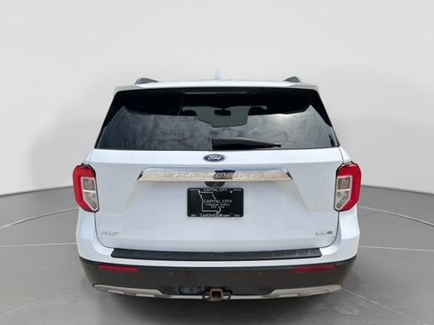 Used 2020 Ford Explorer XLT w/ Equipment Group 202A AWD/4WD image 5