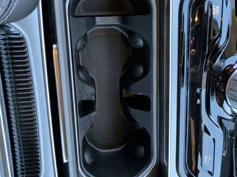New 2026 Jeep Grand Wagoneer L Limited AWD/4WD image 39