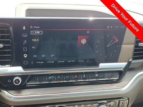 Used 2026 GMC Sierra 1500 SLT RWD image 11