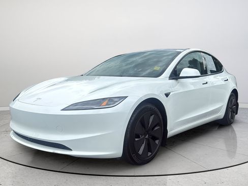 Used 2025 Tesla Model 3 Long Range RWD image 4