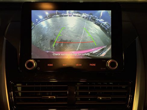 Used 2024 Mitsubishi Eclipse Cross SE image 51