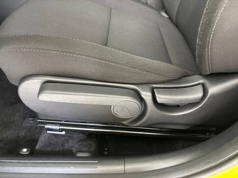 Used 2025 Hyundai Kona SE FWD image 15