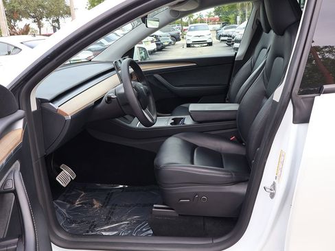 Used 2023 Tesla Model Y Performance AWD/4WD image 29
