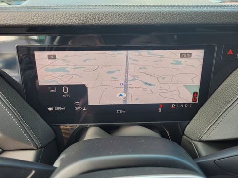 New 2026 GMC Yukon XL Denali AWD/4WD image 32