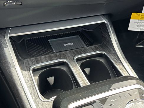 Used 2025 BMW i7 eDrive50 w/ M Sport Package image 22