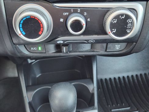 Used 2020 Honda Fit EX image 18