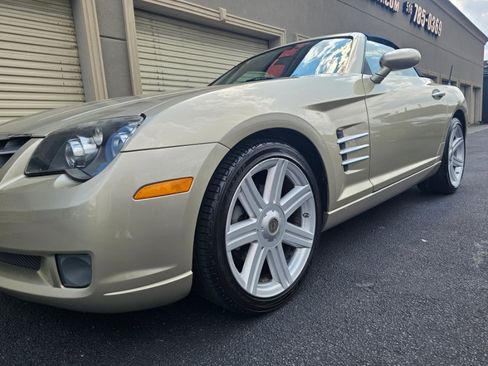 Used 2008 Chrysler Crossfire Limited RWD image 31