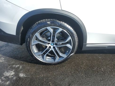 Used 2019 BMW X5 xDrive40i w/ Luxury Seating Package image 11