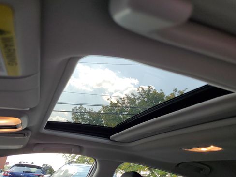 Used 2025 Subaru Impreza 2.0i Sport image 11