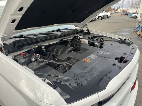 Used 2018 Chevrolet Silverado 1500 LT w/ All Star Edition image 10