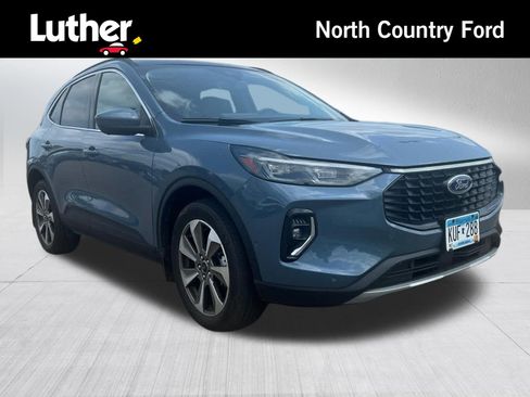 Used 2023 Ford Escape Platinum w/ Premium Technology Package AWD/4WD image 1
