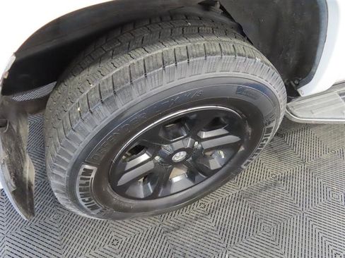 Used 2019 Toyota 4Runner SR5 image 8