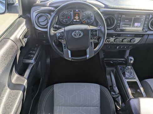 Used 2023 Toyota Tacoma TRD Off-Road image 12