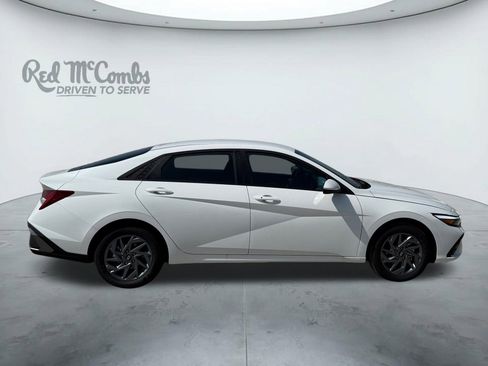 New 2026 Hyundai Elantra Blue image 6