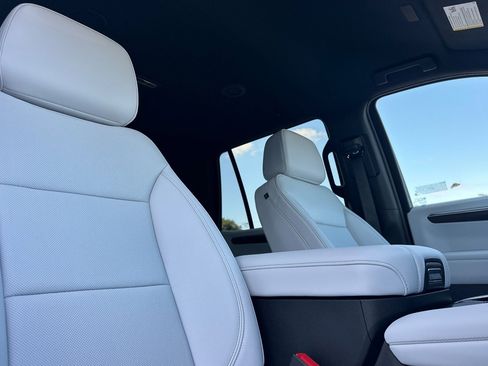 New 2026 Chevrolet Tahoe Premier image 18