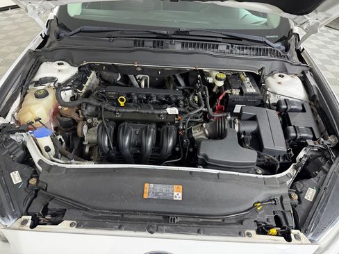 Used 2013 Ford Fusion SE FWD image 22