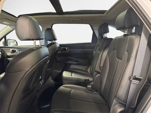 Certified 2023 Kia Sorento X-Line EX image 24