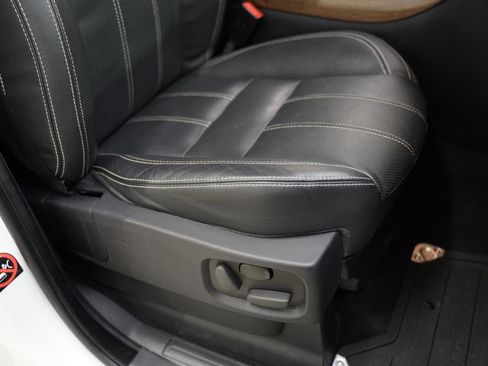 Used 2012 Land Rover Range Rover Sport HSE LUX image 32