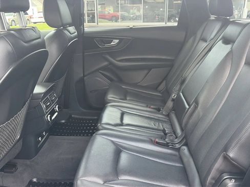Used 2018 Audi Q7 3.0T Prestige w/ Prestige Package AWD/4WD image 15