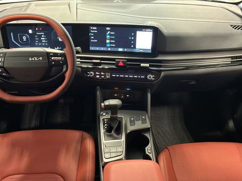 New 2026 Kia Sportage SX FWD image 19