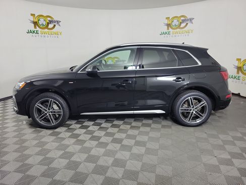 Used 2021 Audi Q5 e Premium Plus AWD/4WD image 2