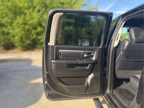 Used 2018 RAM 2500 Big Horn w/ Sport Appearance Group AWD/4WD image 26