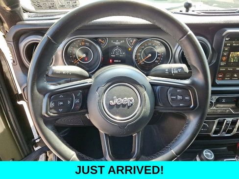 Used 2022 Jeep Gladiator Sport AWD/4WD image 19