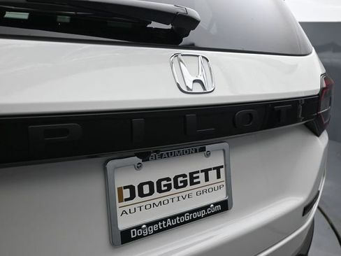 New 2025 Honda Pilot TrailSport image 25