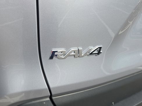 Used 2023 Toyota RAV4 LE FWD image 5