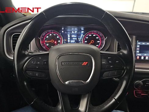 Used 2022 Dodge Charger SXT image 11